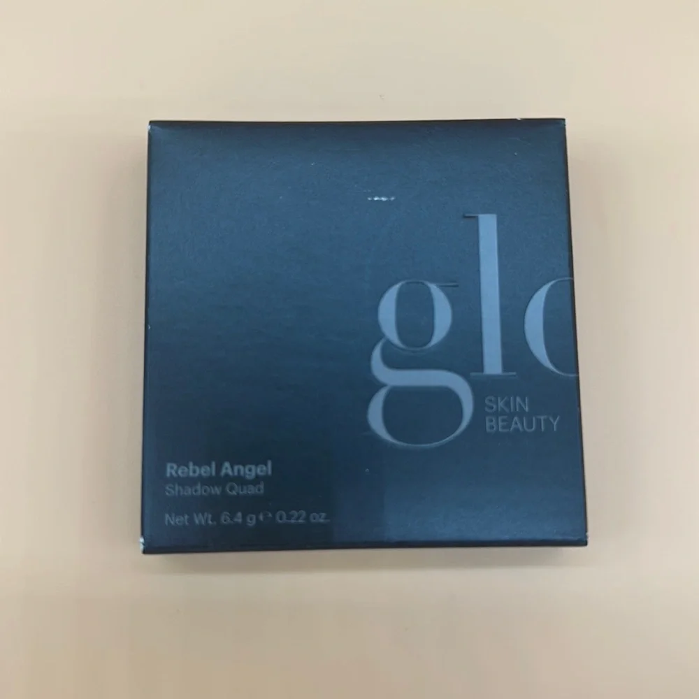 Glo Skin Beauty Rebel Angel Shadow Quad Eyeshadow Palette New